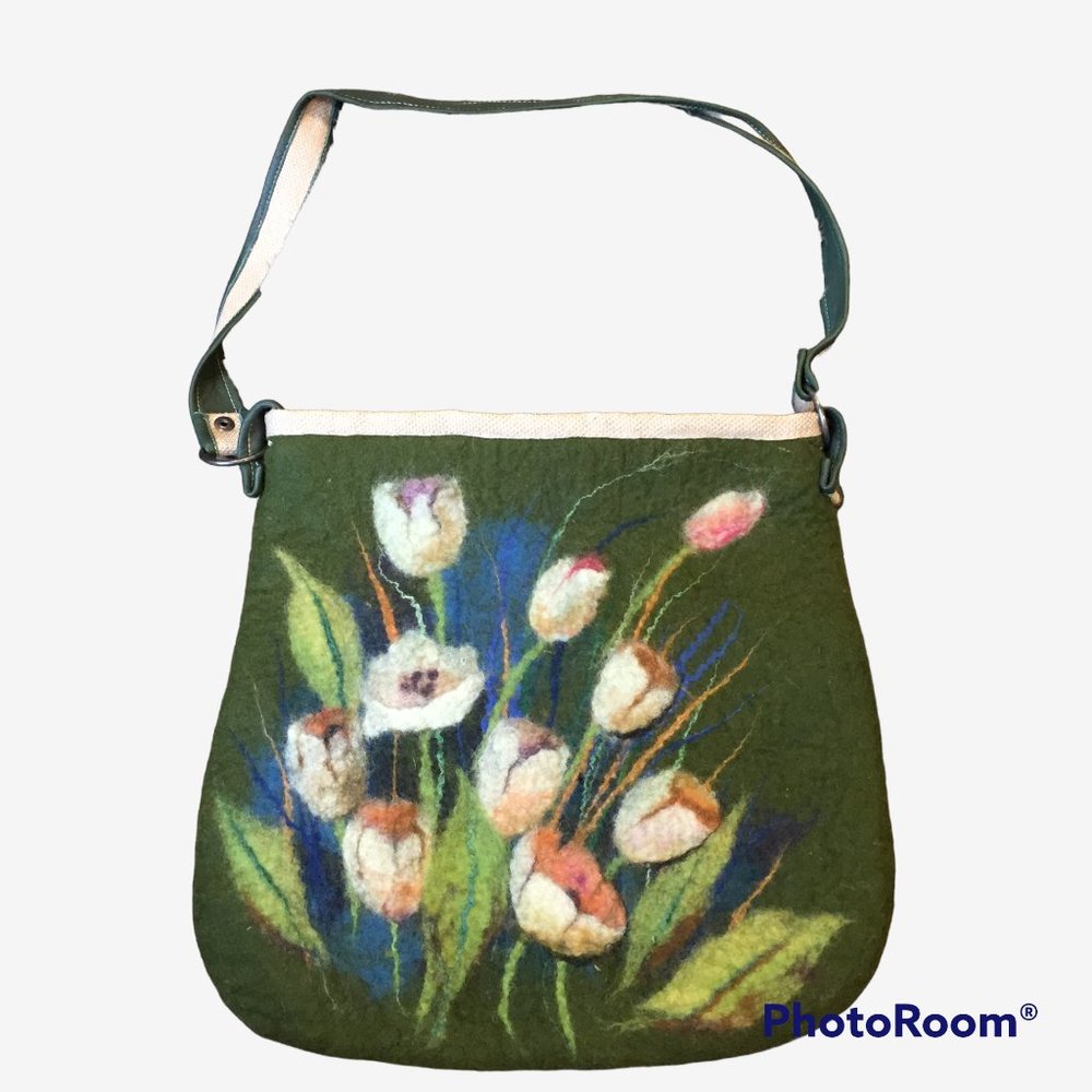 Handcrafted green blue & pink wool floral zip purse